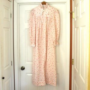 Vintage JC Penny Misses Robe Half Zip Pink Floral Housecoat Made in USA